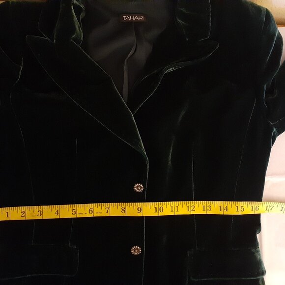 Tahari Velvet Blazer - Picture 12 of 14